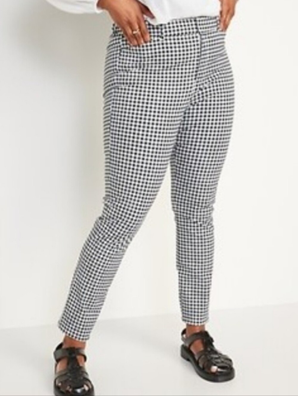 GAP Black & White Houndstooth Cropped Pants